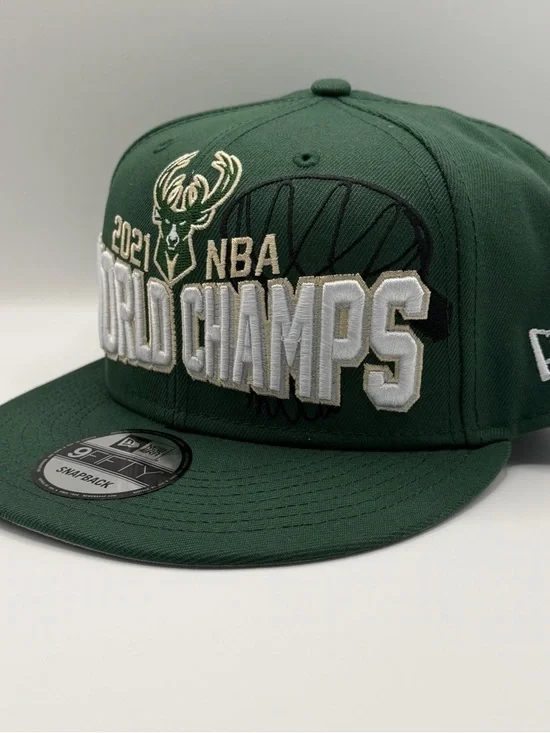 Milwaukee Bucks 2021 NBA World Champs New Era 9FIFTY Snapback Hat Green Cap - Picture 2 of 7
